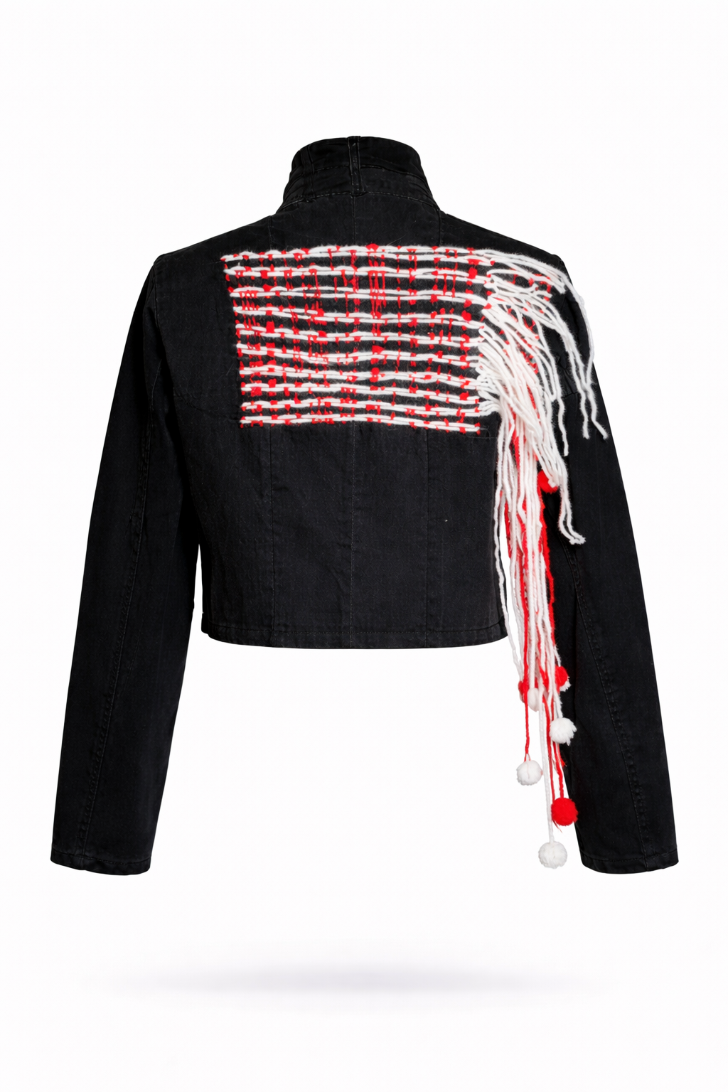 CHAQUETA BORDADA  HILOS ROJOS